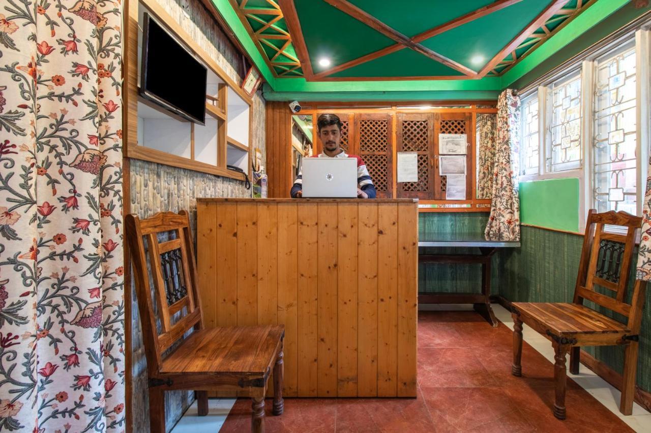 Hotel Little Silver Pahalgam Exterior photo